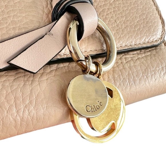 Authentic Chloe Beige Pebbled Leather Compact Bifold Alphabet C Charm Wallet Set - Picture 11 of 13